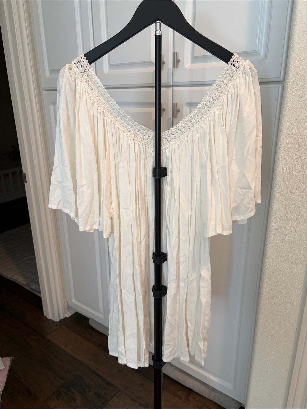 Indah Off-White Crochet V-Neck Boho Tunic - Picture 3 of 3